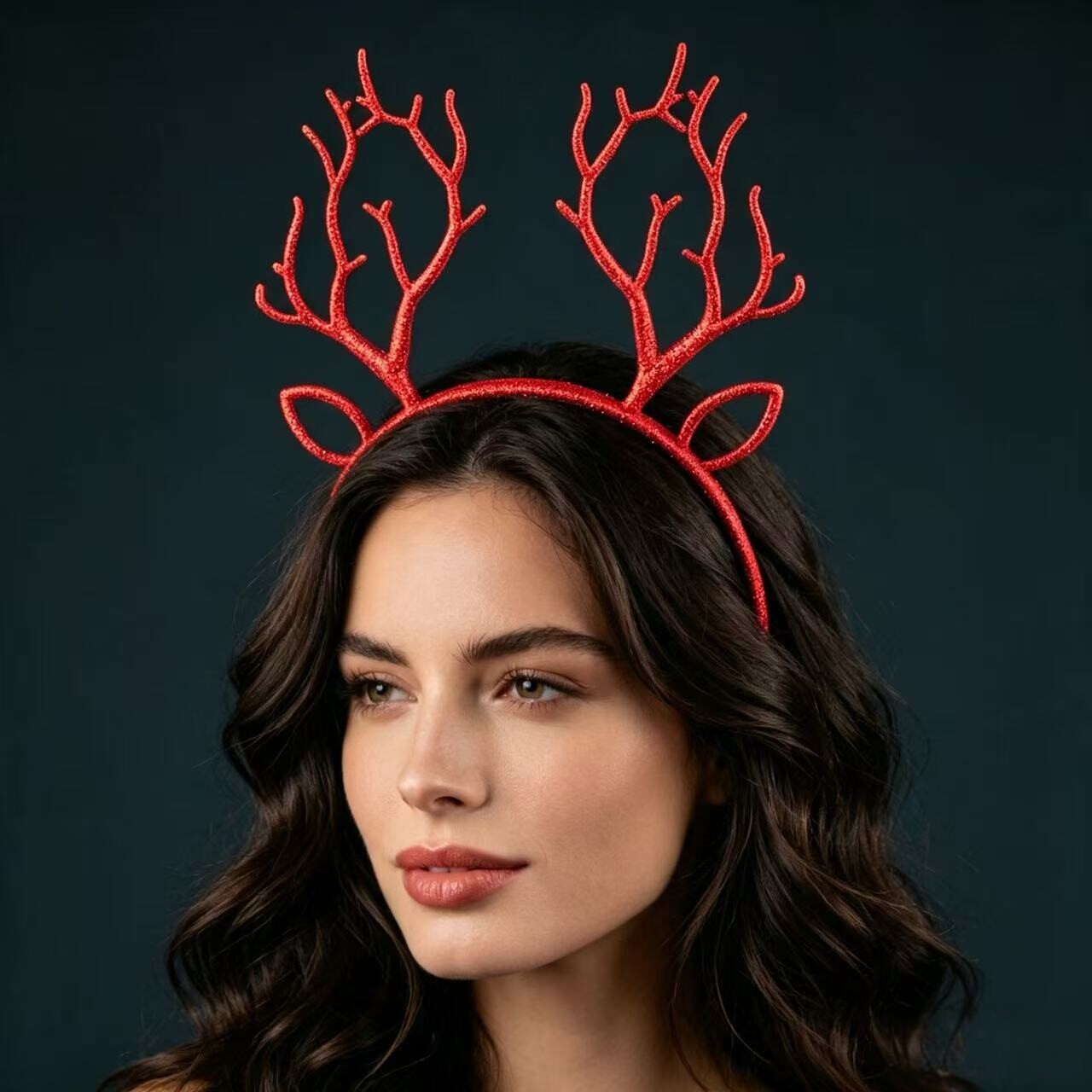 Reindeer Antlers Headband - عصابة رأس مزينة بقرون الرنة اللامعة